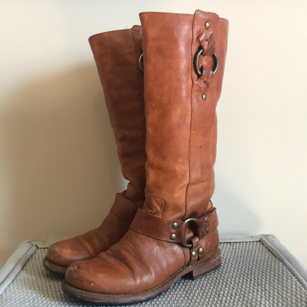 Beautiful worn Frye boots